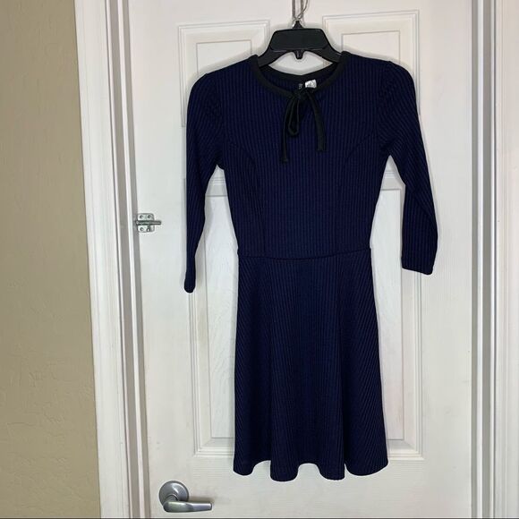 Divided by H&M Navy Dress with Black Trim Size 2 - Picture 1 of 8